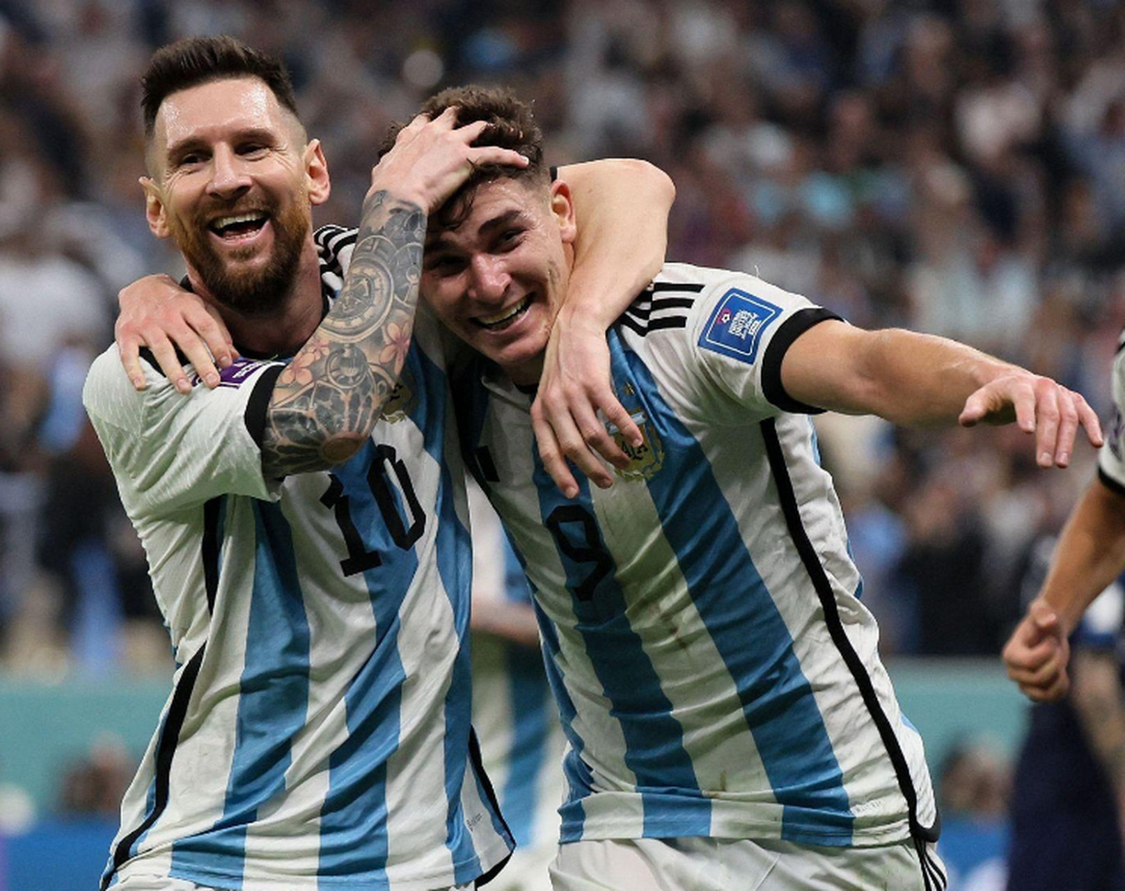 包含梅西巅峰对决，穆古鲁扎与30激战加拿大队分钟，惊险取胜胜负难料！的词条